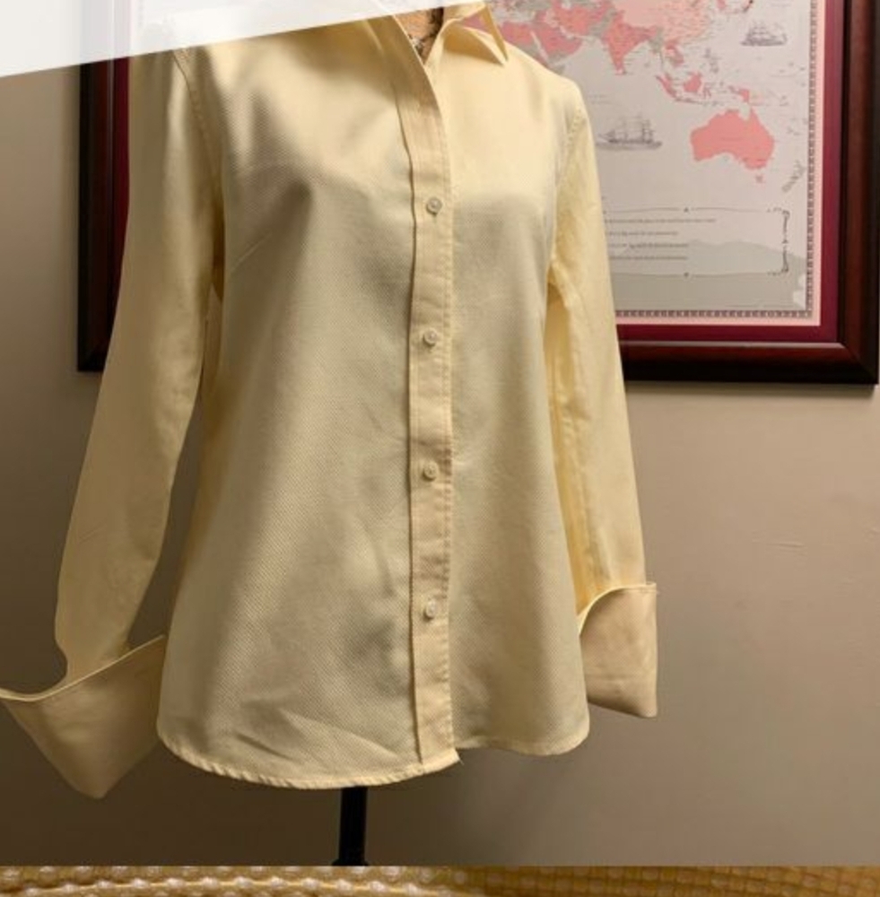 BANANA REPUBLIC yellow textured ladies button up shirt with French cuffs…